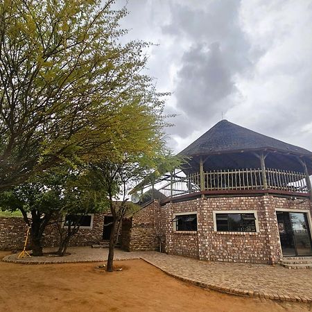Kaoko Bush Lodge Kamanjab Exteriör bild