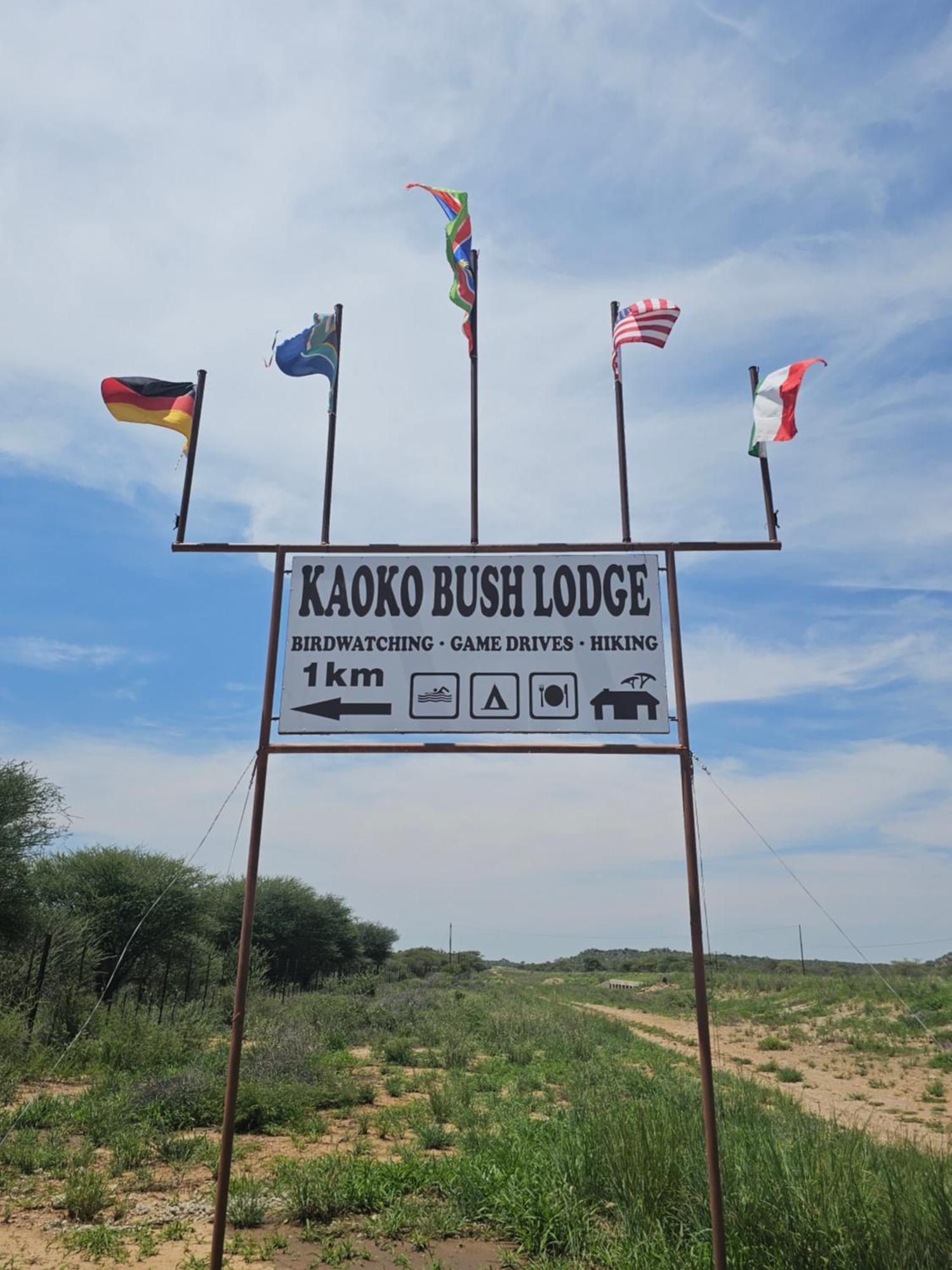 Kaoko Bush Lodge Kamanjab Exteriör bild