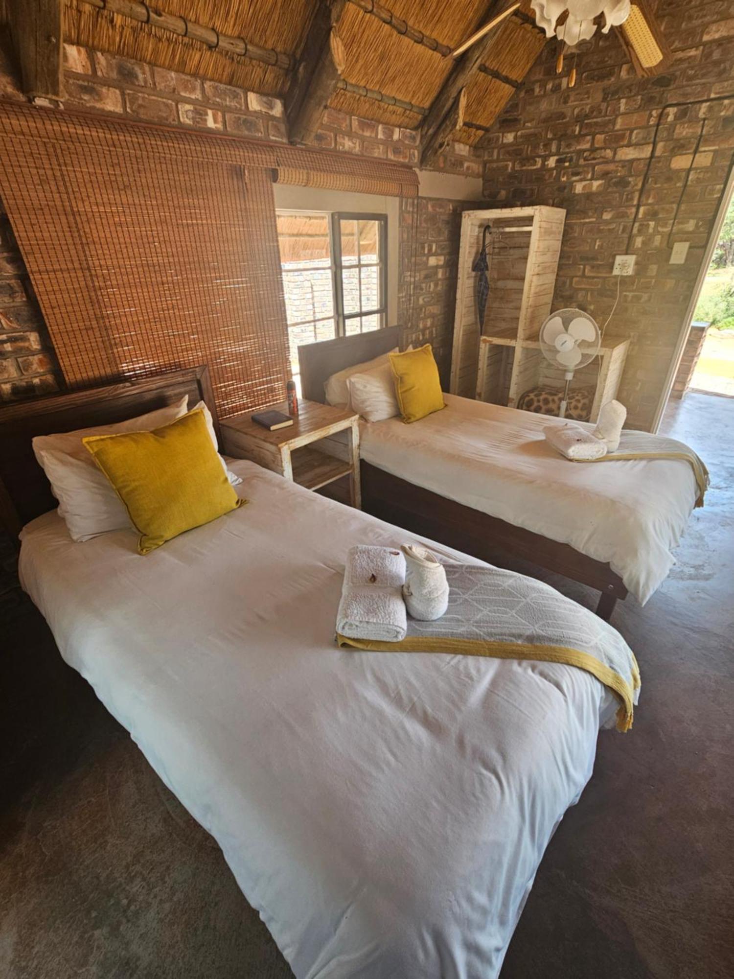 Kaoko Bush Lodge Kamanjab Exteriör bild