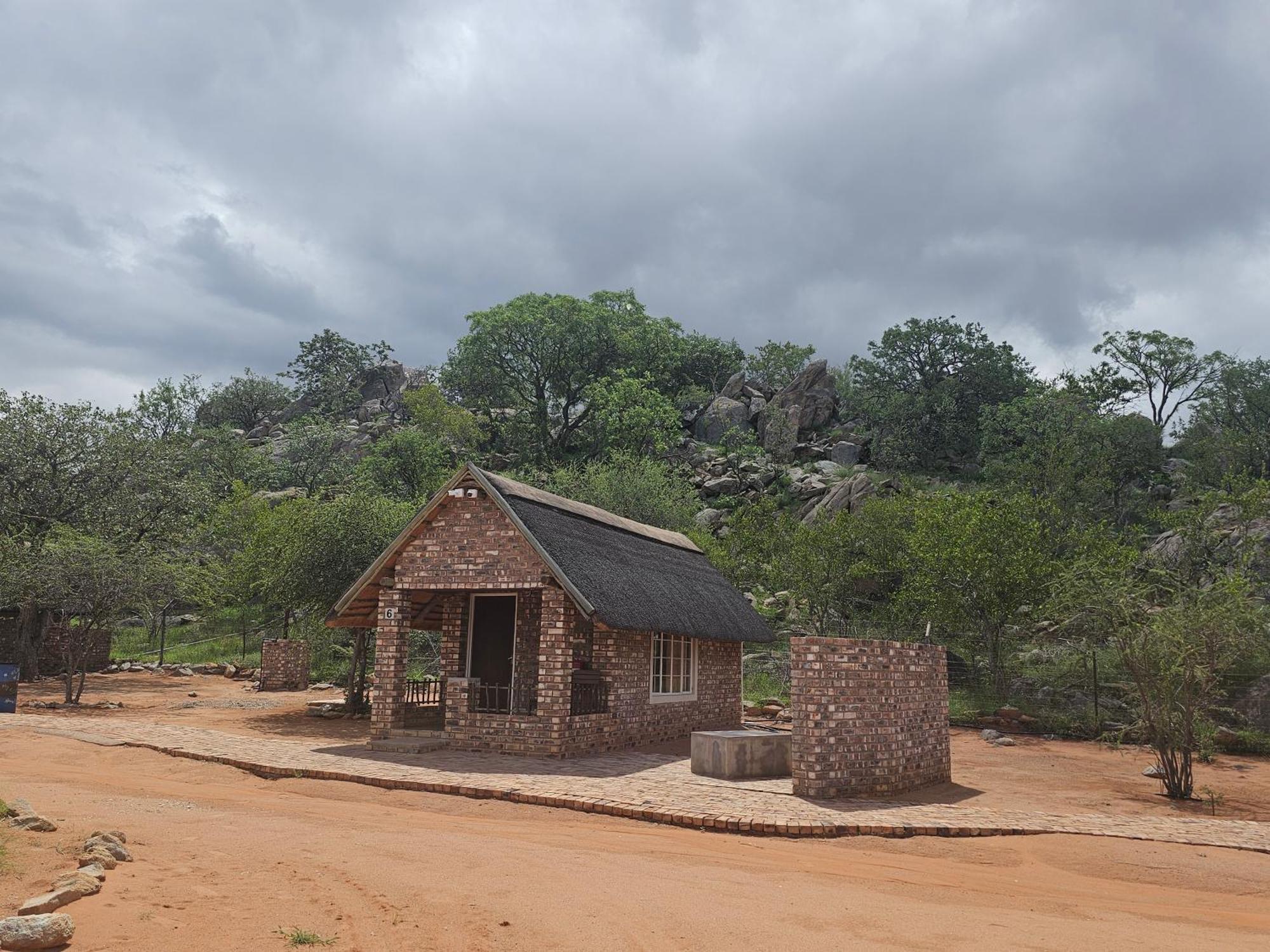 Kaoko Bush Lodge Kamanjab Exteriör bild