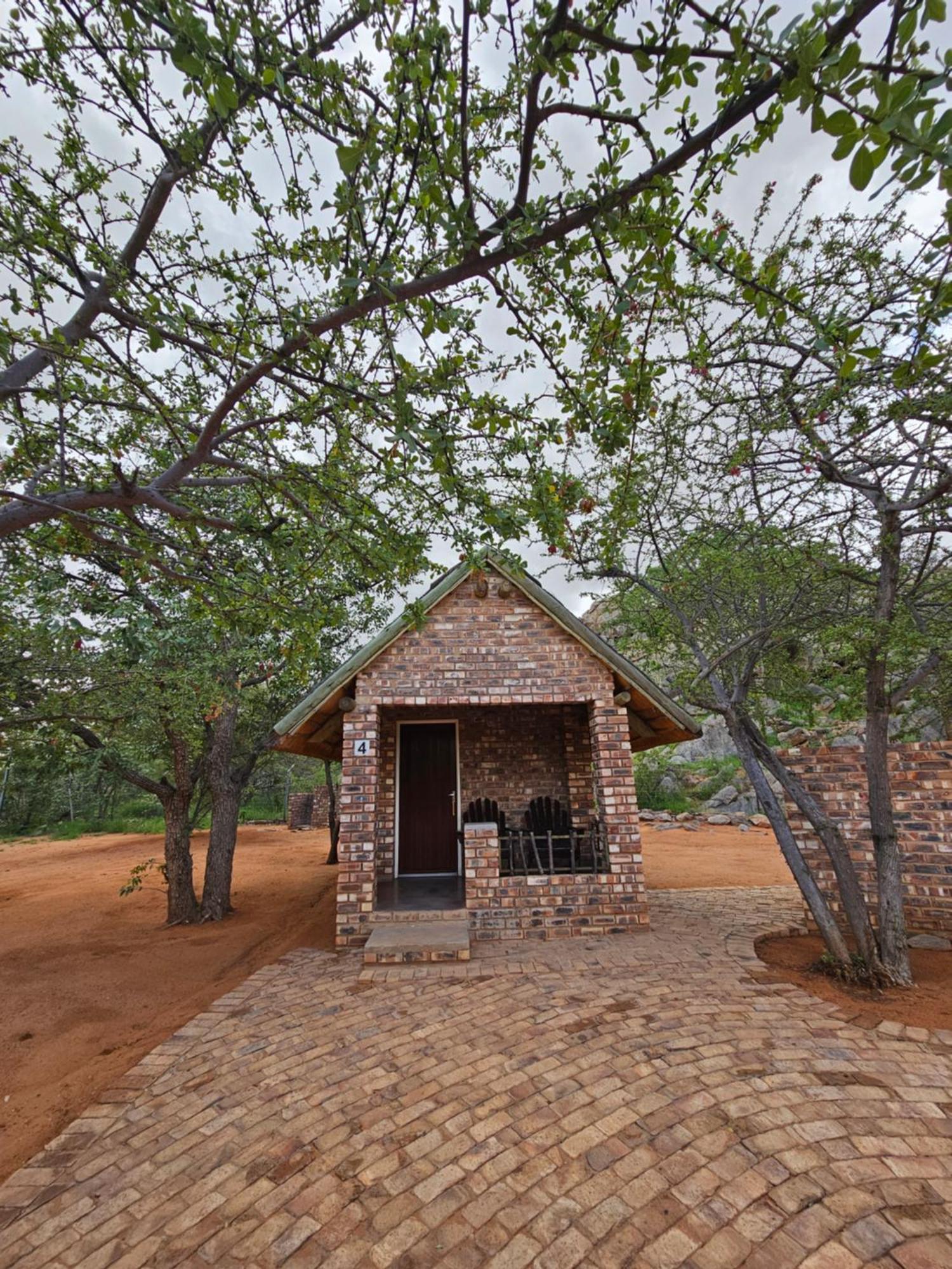 Kaoko Bush Lodge Kamanjab Exteriör bild